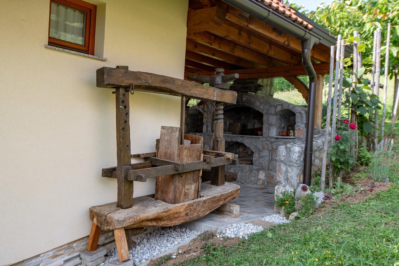 Vineyard Cottage Pod Piramido Dobrnic Exteriör bild